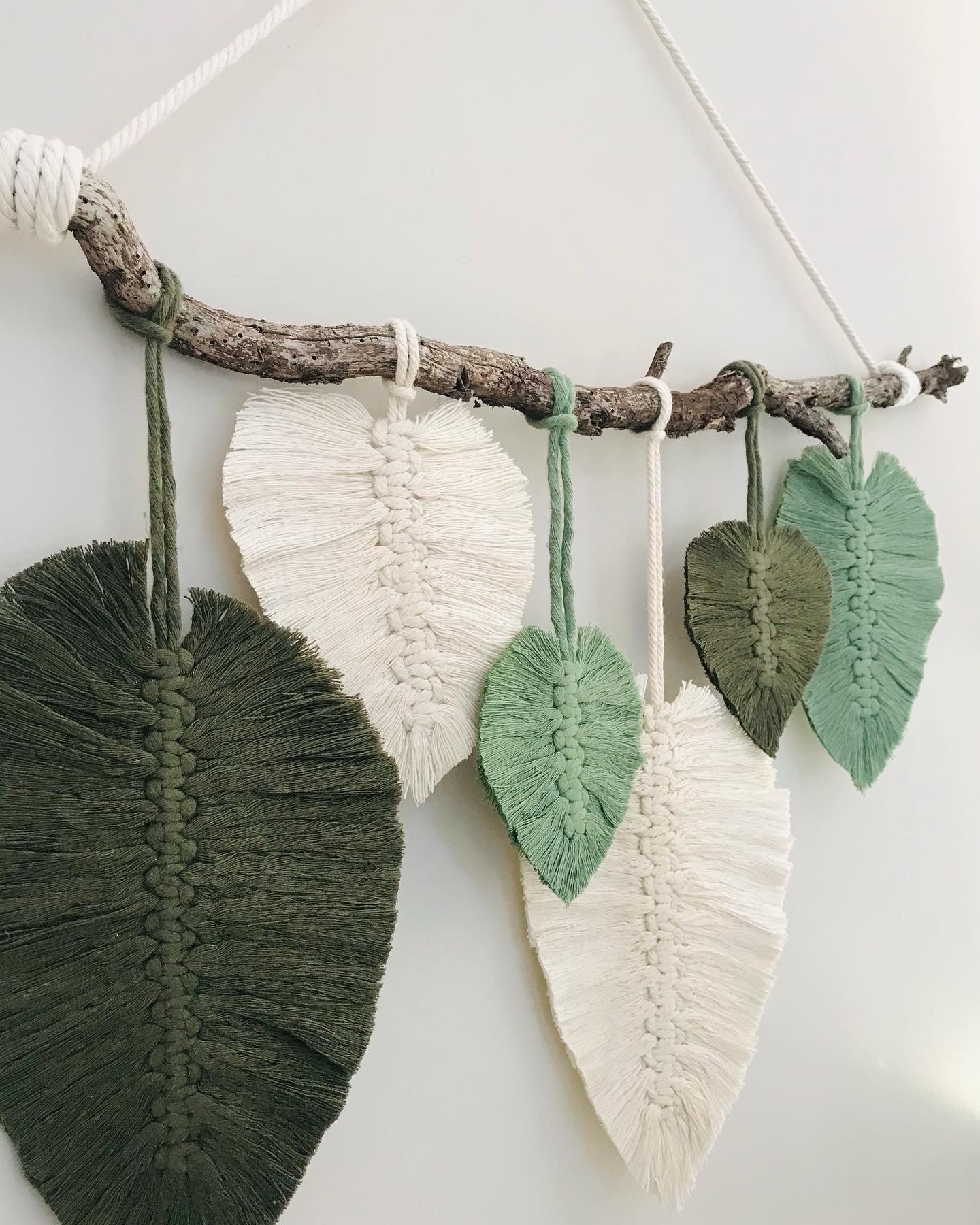 Feuilles murales en macrame 60cm