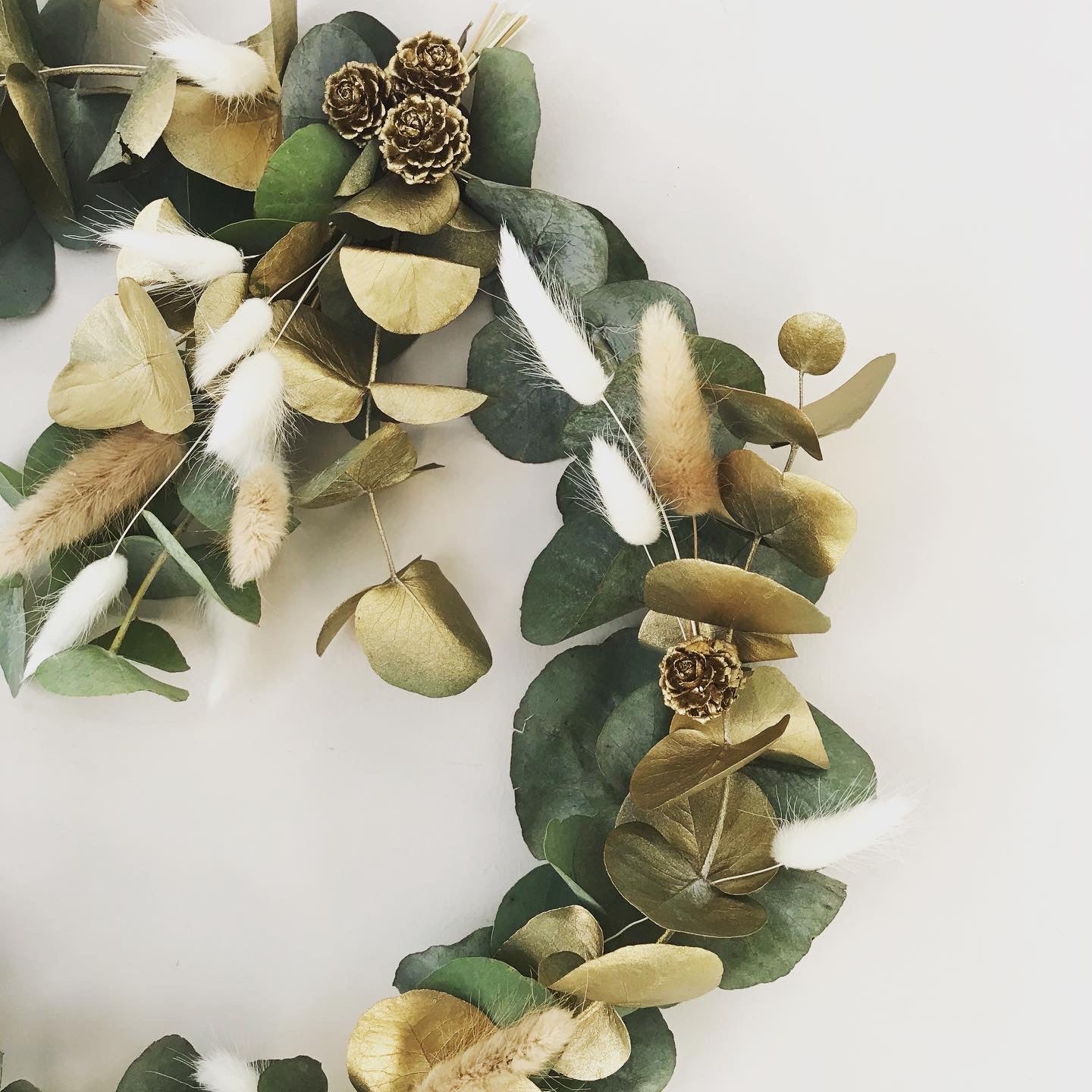 Couronne de Noel Eucalyptus Or & Blanc