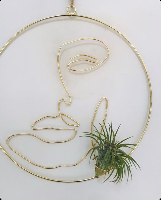 Couronne Tillandsia Visage Femme Face