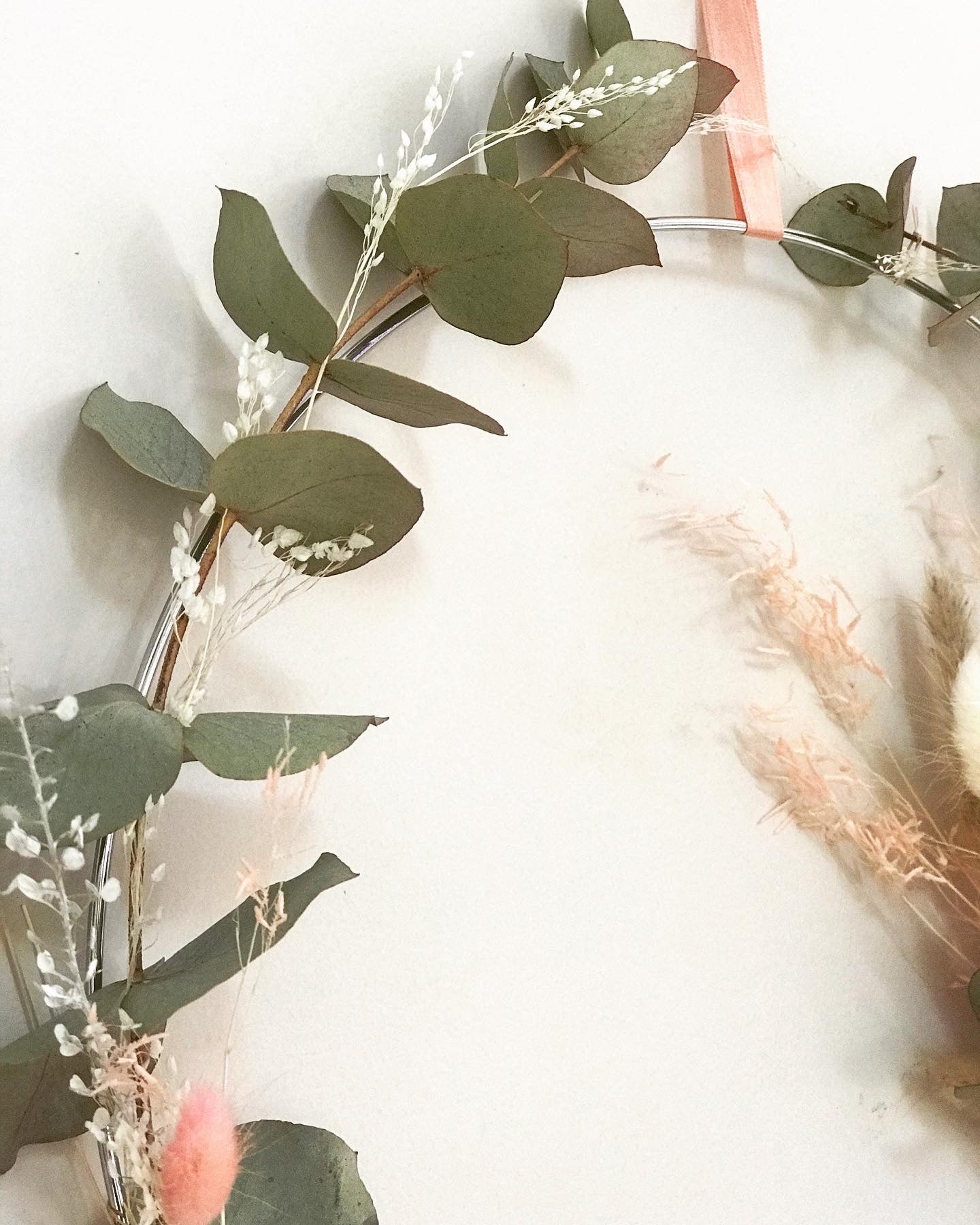 Couronne Eucalyptus Rose Pale - Fleurs sechees