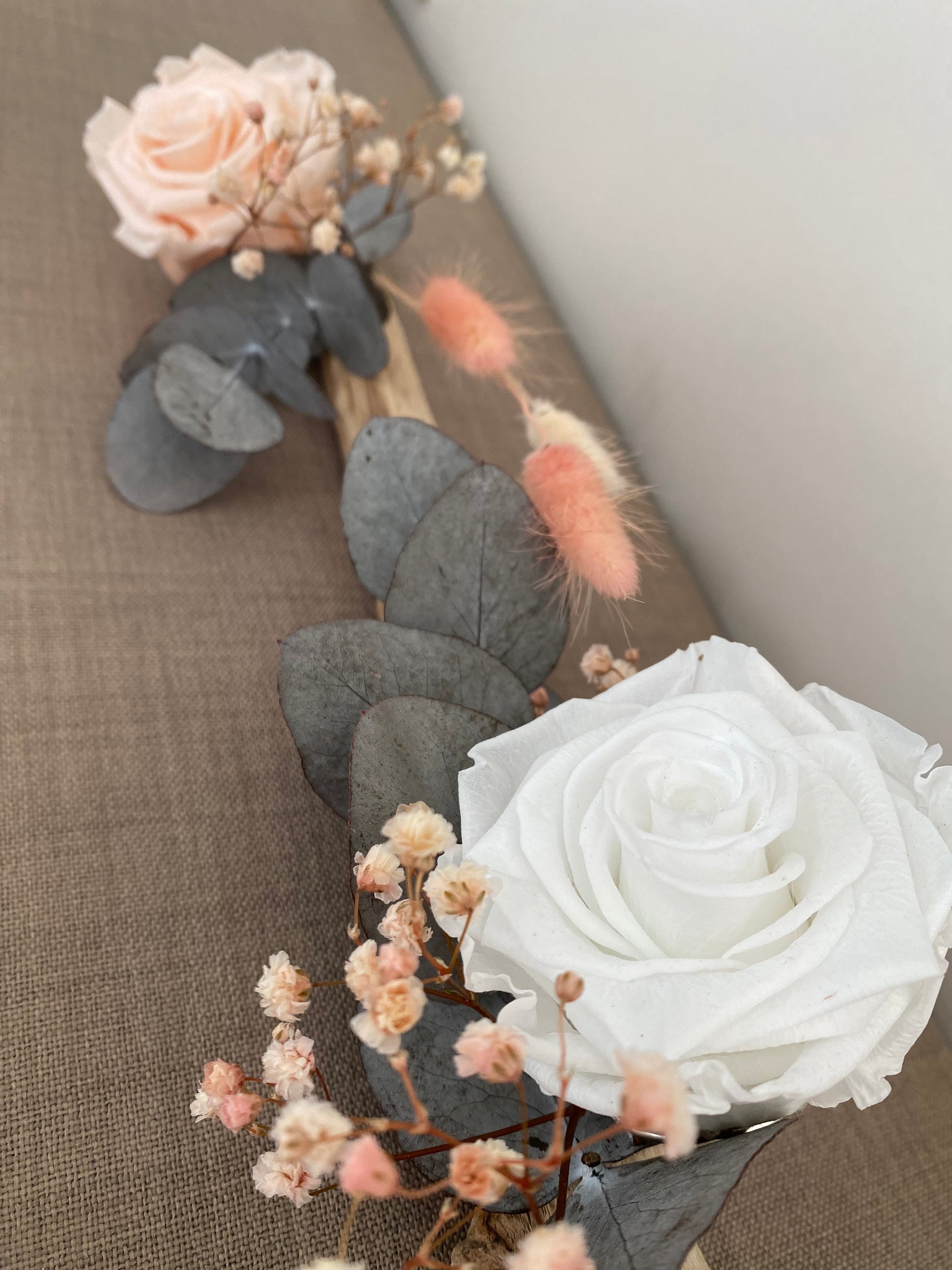 Bois de Rosée - Roses stabilisées sur bois flotté 45cm - Osez Planter Ca Pousse