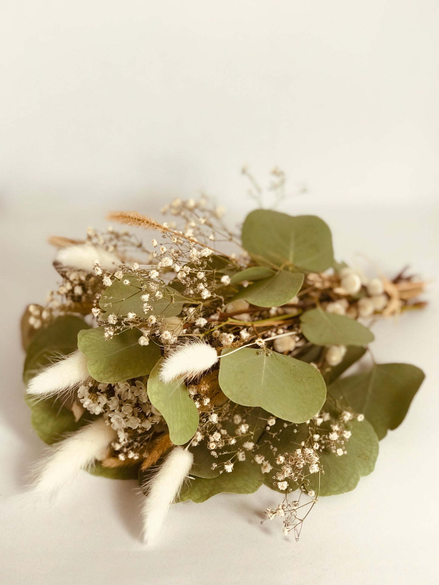 Bouquet de fleurs sechees Blanc & Eucalyptus